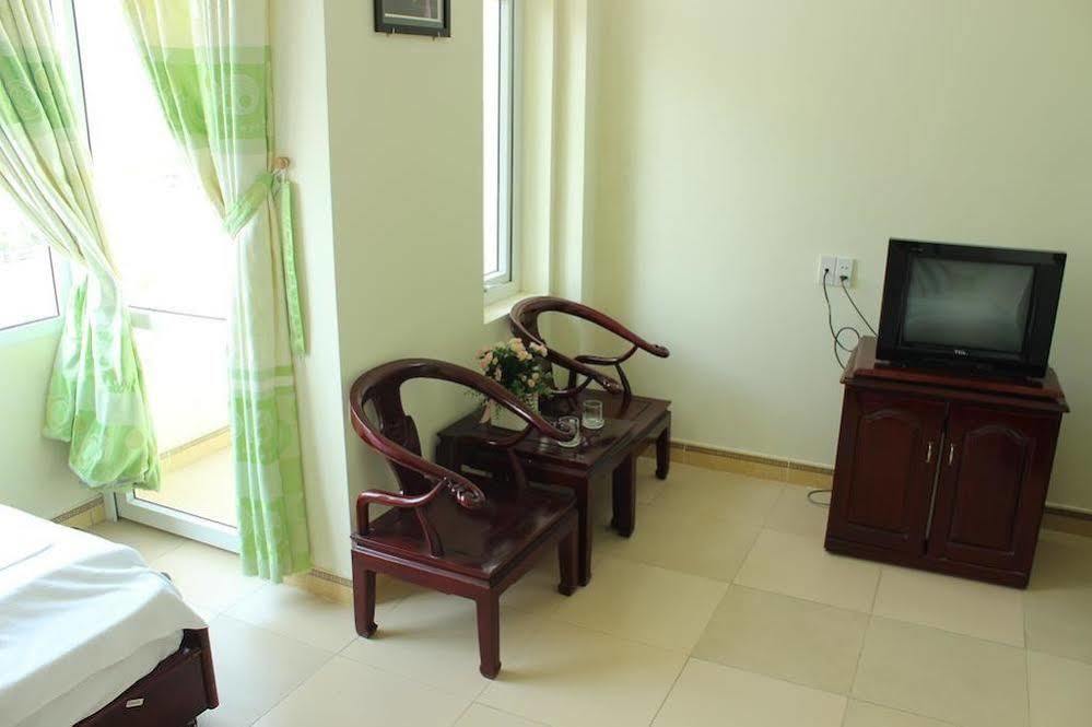 Dương đàn Khách sạn Đà Nẵng